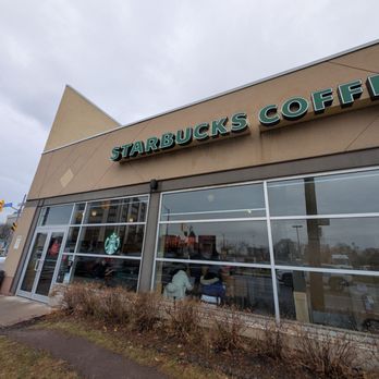 Starbucks - Storefront that faces Victoria Park Avenue - Coffee & Tea Near Me - Toronto, Ontario