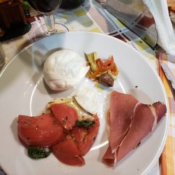 A Puteca e Masaniello di Esposito Aniello - Antipasto plate, so good!