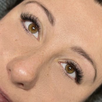 Butterfly Kiss Lash Studio - Damage free volume lash extensions - Eyelash Service Near Me - Chicago, Illinois Butterfly Kiss Lash Studio - Damage free volume lash extensions - Eyelash Service Near Me - Chicago, Illinois