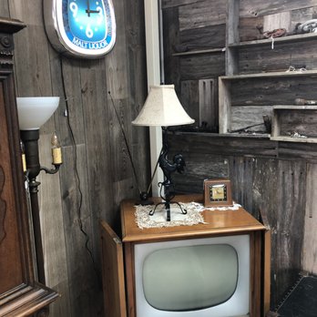 Nice Find - Antiques Near Me - St. Augustine, Florida Nice Find - Antiques Near Me - St. Augustine, Florida