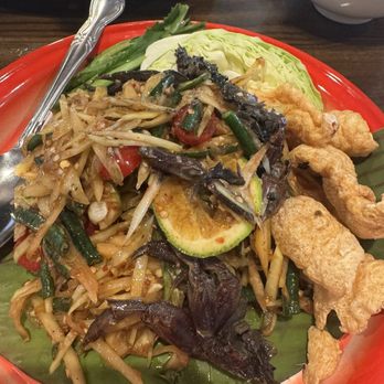 Kao Gang - Papaya salad ( Som Tum Laos) with crab and fermented fish sauce. - Thai Near Me - Las Vegas, Nevada