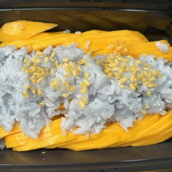 Thailicious - Mango With Sweet Sticky Rice - Thai Near Me - Artesia, California Thailicious - Mango With Sweet Sticky Rice - Thai Near Me - Artesia, California
