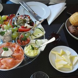 Café Petit Four - Tischbuffet