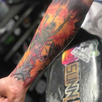 Sunn's Ink Lab - Forearm sleeve Tattoo - Tattoo Near Me Sunn's Ink Lab - Forearm sleeve Tattoo - Tattoo Near Me