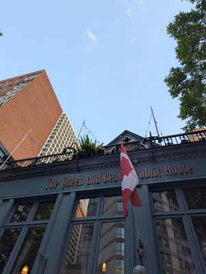 The Queen & Beaver Public House by null