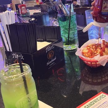 Pluckers Wing Bar - Meyerland - tuesday drink specials - Chicken Wings Near Me - Houston, Texas Pluckers Wing Bar - Meyerland - tuesday drink specials - Chicken Wings Near Me - Houston, Texas