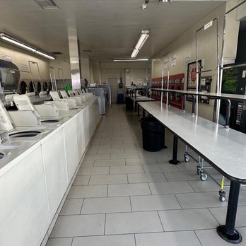 B&T Westgate Laundry - Laundry Services Near Me - Los Angeles, California B&T Westgate Laundry - Laundry Services Near Me - Los Angeles, California