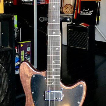 Guitar48 - Locally made custom Jennings guitars - Guitar Stores Near Me - Ventura, California