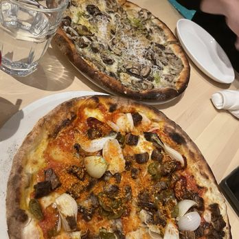 Fiore Pizzeria & Bakery - Pizza Fiore - Bakeries Near Me - Forest Park, Illinois