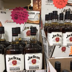 Plaza wine & spirits