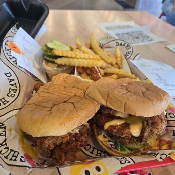 Dave's Hot Chicken - Chicken Shop Near Me - Omaha, Nebraska