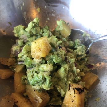 Cocina Madrigal - Grilled pineapple guacamole!!! ABSOLUTELY YES! This stuff is amazing! Get it spicy - Tacos Near Me - Phoenix, Arizona
