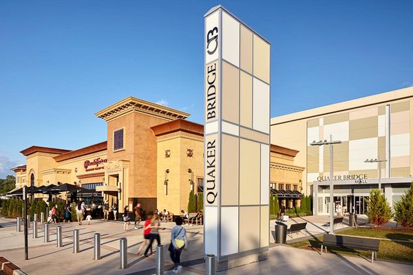 Quaker Bridge Mall by null