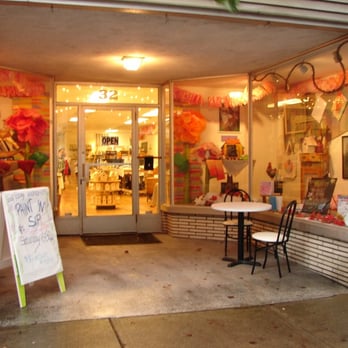Bloom Creative Studio - Paint & Sip Near Me - Bangor, Pennsylvania Bloom Creative Studio - Paint & Sip Near Me - Bangor, Pennsylvania