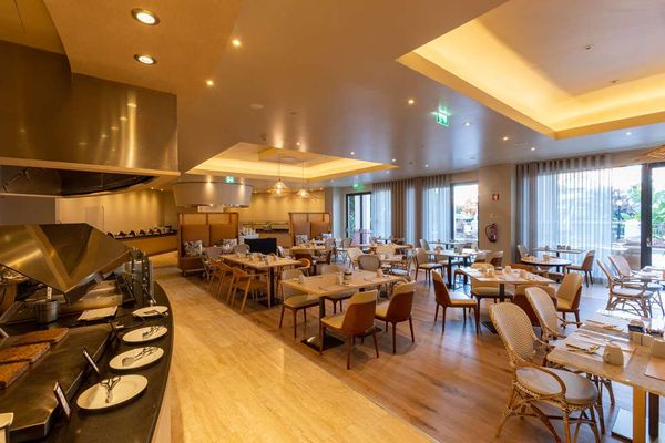 Hilton Vilamoura As Cascatas Golf Resort & Spa by null