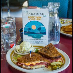 Paradise Cafe - Cornbeef on rye w potato salad