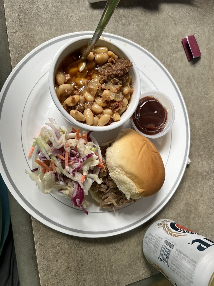 ANNIE’S PORKNBEANS Updated September 2024 11 Photos 1575 Old 15th Rd, Del Rio, Tennessee