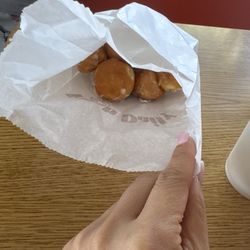 Grand Donuts - Donut holee