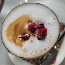Eggcetra - Rose vanilla latte