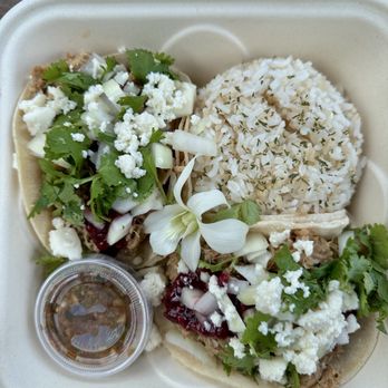 Saucy Mama's - Taco plate - Food Trucks Near Me - Mountain View, Hawaii Saucy Mama's - Taco plate - Food Trucks Near Me - Mountain View, Hawaii