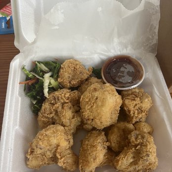 Vegan World Cafe - Battered Cauliflower wings - Vegetarian Near Me - Chicago, Illinois Vegan World Cafe - Battered Cauliflower wings - Vegetarian Near Me - Chicago, Illinois