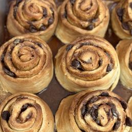 Cinnamon Roll Pizza Cinnamon Roll Pizza