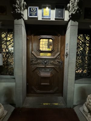 Old Swiss House by null