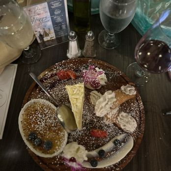 La Piazza Restaurant - Dessert sampling, not on the menu. - Italian Near Me - Wallingford, Connecticut