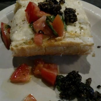 Freetail Brewing - cheesy bread appetizer - Pubs Near Me - San Antonio, Texas Freetail Brewing - cheesy bread appetizer - Pubs Near Me - San Antonio, Texas