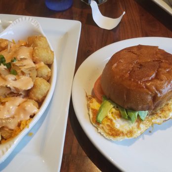 Hollywood Beach Cafe - Breakfast sandwich and channel island tots - Breakfast & Brunch Near Me - Oxnard, California