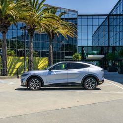 Angera Rentals - 2022 Ford Mustang Mach- E extended range