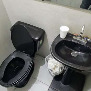 Taqualli - Clean bathrooms - Tacos Near Me - Tijuana, BCN