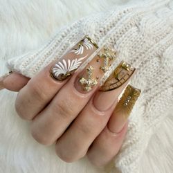 Lotus Nail Lounge