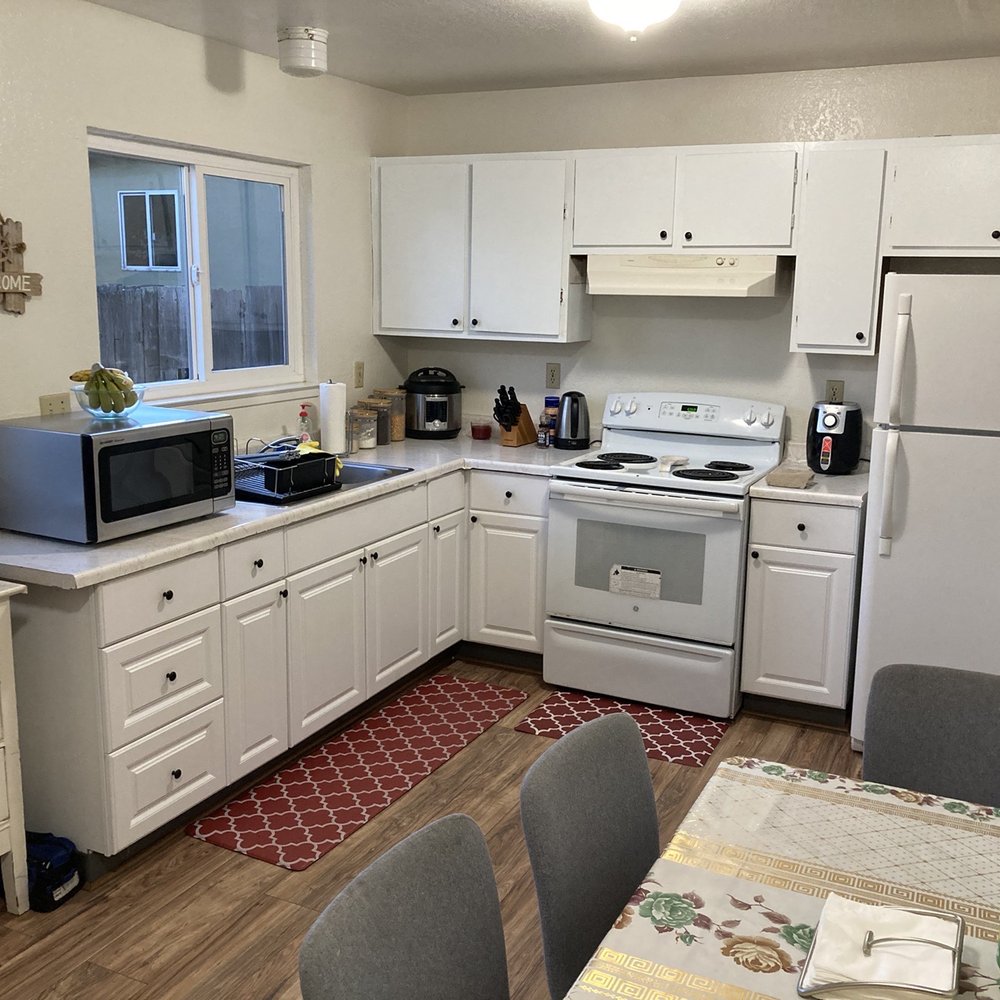 Organically Elegant House Cleaning - Kitchen looks fabulous - Office Cleaning Near Me Organically Elegant House Cleaning - Kitchen looks fabulous - Office Cleaning Near Me