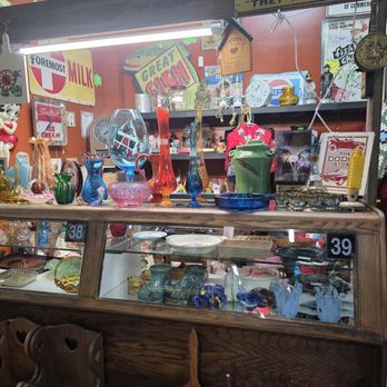 Funky & Random Antique Exchange - Antiques Near Me - Sevierville, Tennessee Funky & Random Antique Exchange - Antiques Near Me - Sevierville, Tennessee