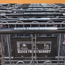 Bizios Fresh Market - Shopping carts
