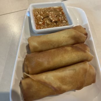 Lisu Thai Restaurant - Egg rolls with delicious and unique spicy sweet sauce - Thai Near Me - Bixby, Oklahoma