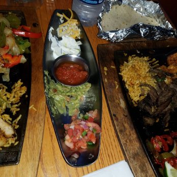Chili's - Bars Near Me - Bay Shore, New York