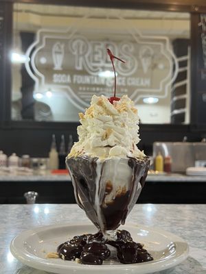 Reds Soda Fountain and Ice Cream by null