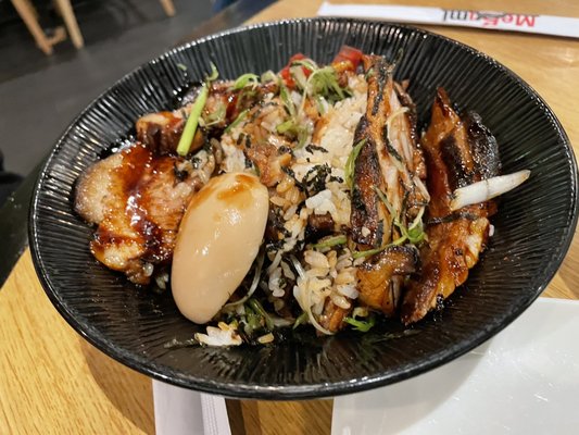 Megumi Japanese Ramen & Sushi Bar by null