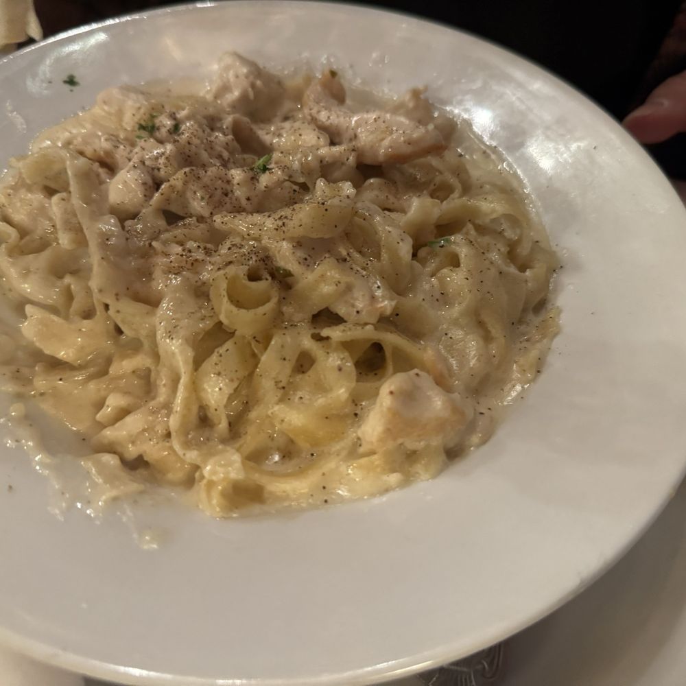 Buon Appetito Restaurant - Chicken Alfredo - Italian Near Me - Hayward, California Buon Appetito Restaurant - Chicken Alfredo - Italian Near Me - Hayward, California