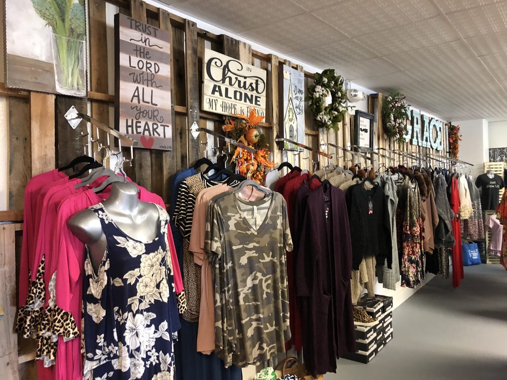 SERENDIPITY BOUTIQUE Updated May 2024 55 Photos 304 SW Broadway