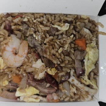 Mayflower Chinese Cuisine - H13. House Fried Rice - Chinese Near Me - Chandler, Arizona