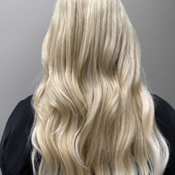 Hair extensions by Cortney at Meraki salon Love my extensions blend so well with natural hair