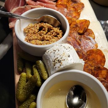 Best Regards - Lounges Near Me - Houston, Texas Best Regards - Lounges Near Me - Houston, Texas