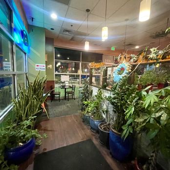 Pho 4 U - At the entrance - There are many plants - Vietnamese Near Me - Sheridan, Colorado