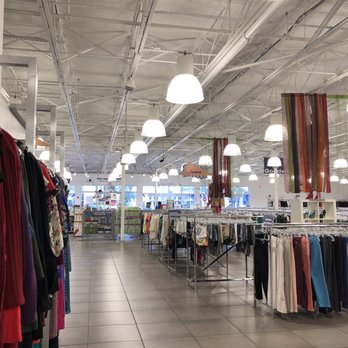 Goodwill - Oakland Park - It's huge! - Thrift Stores Near Me - Oakland Park, Florida Goodwill - Oakland Park - It's huge! - Thrift Stores Near Me - Oakland Park, Florida