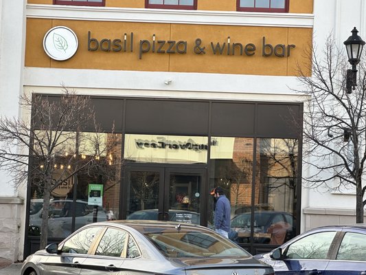 Basil Pizza & Wine Bar by null