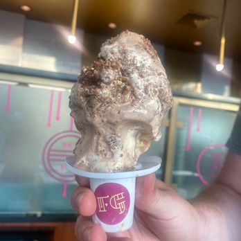 Frozen Gold - Ice Cream & Frozen Yogurt Near Me - Kansas City, Missouri Frozen Gold - Ice Cream & Frozen Yogurt Near Me - Kansas City, Missouri