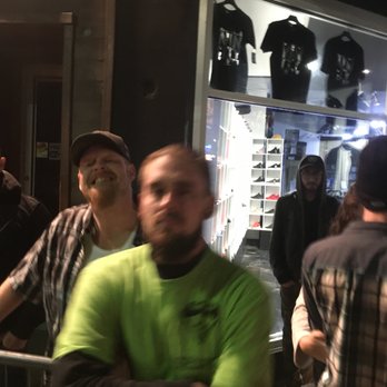 29 Park - Man in hat assulted me at this club last night. I did not retaliate. I got thrown out, he didn't. Don't go here. - Dance Clubs Near Me - Windsor, Ontario